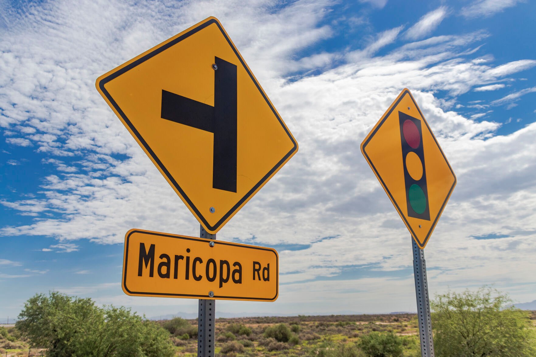 Mixed Views On SR 347-Old Maricopa Road Traffic Light | BuzAz.Org